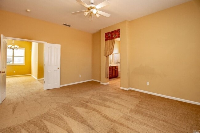 Building Photo - 1600 Hickam Cir