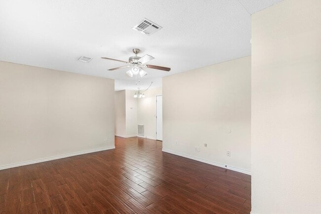 Building Photo - 5310 6th St