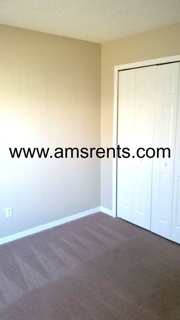 Building Photo - Spacious 3 bedroom House in Indian Ridge Villas