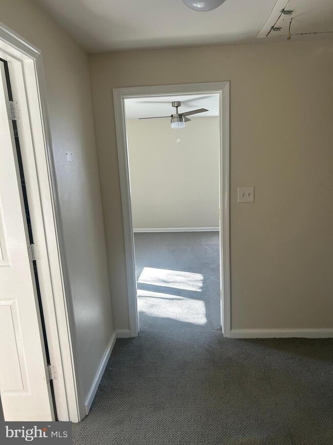 Building Photo - 3013 Nash Pl SE