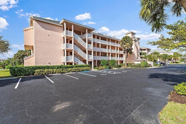 Building Photo - 353 S US HIGHWAY 1