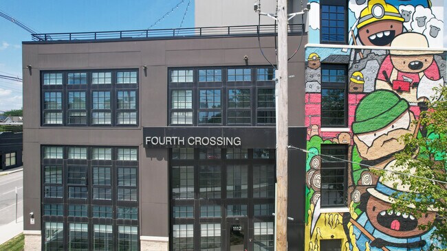 Building Photo - Fourth Crossing