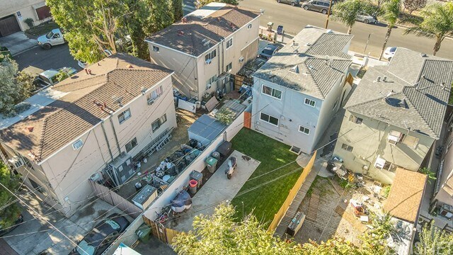 Building Photo - 24242 Pine St