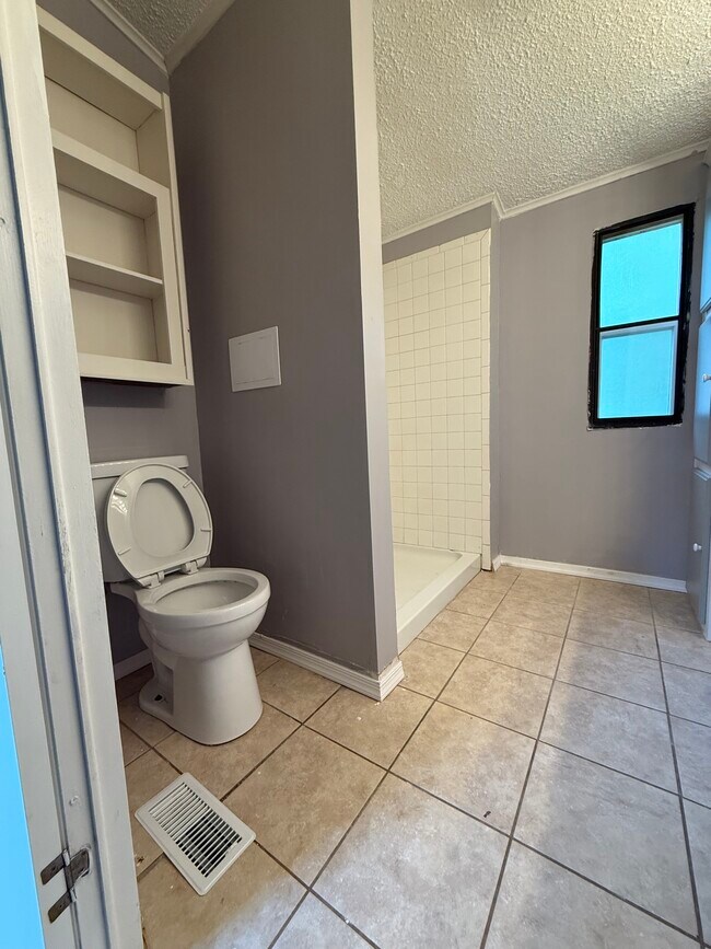 Building Photo - 19 Clifton Manor Dr