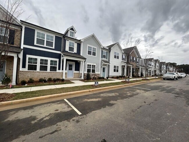 Building Photo - 241 Ribbon Rail St