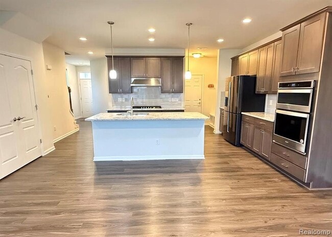 Building Photo - 43533 Prospect Ln