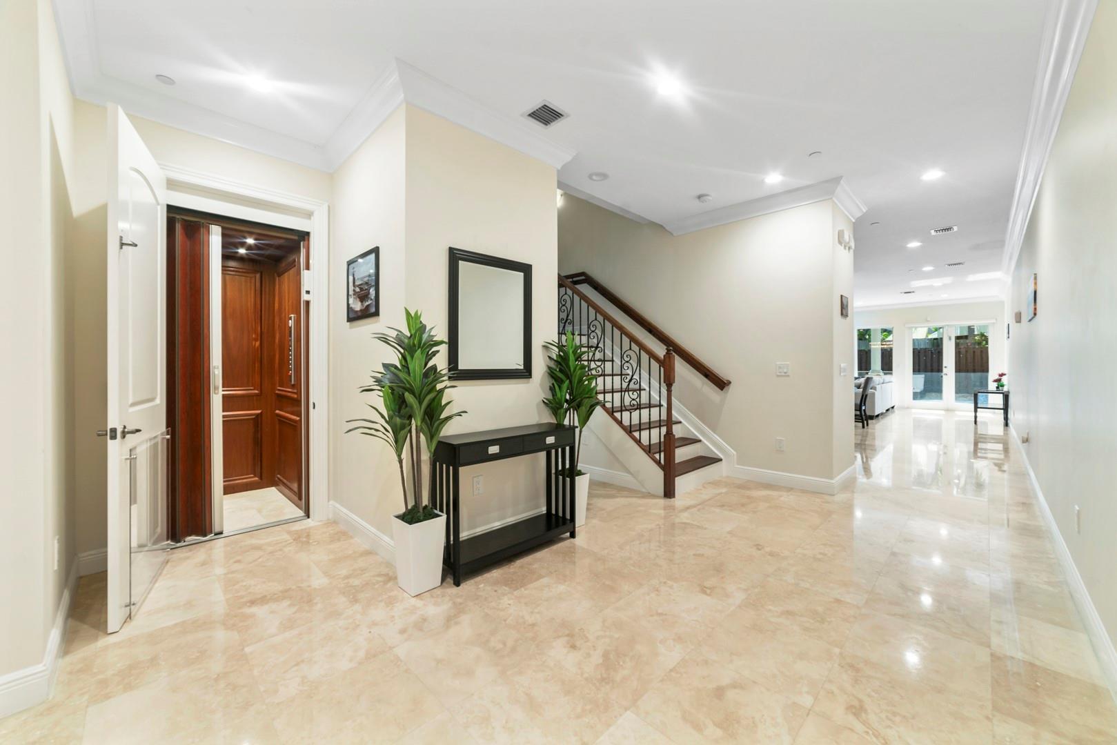 Building Photo - 1849 NE 26th Ave