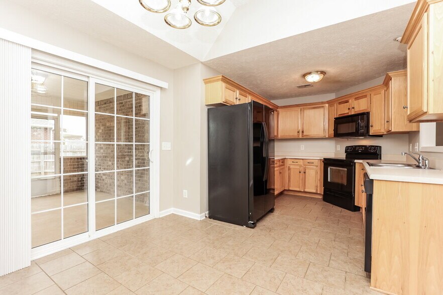 Building Photo - 7014 Westfork Dr