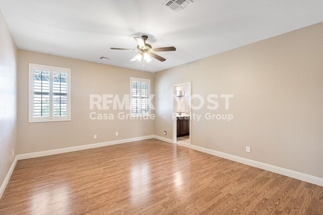 Building Photo - Desert Living Done Right: Solar, Pool & Jacuzzi Included