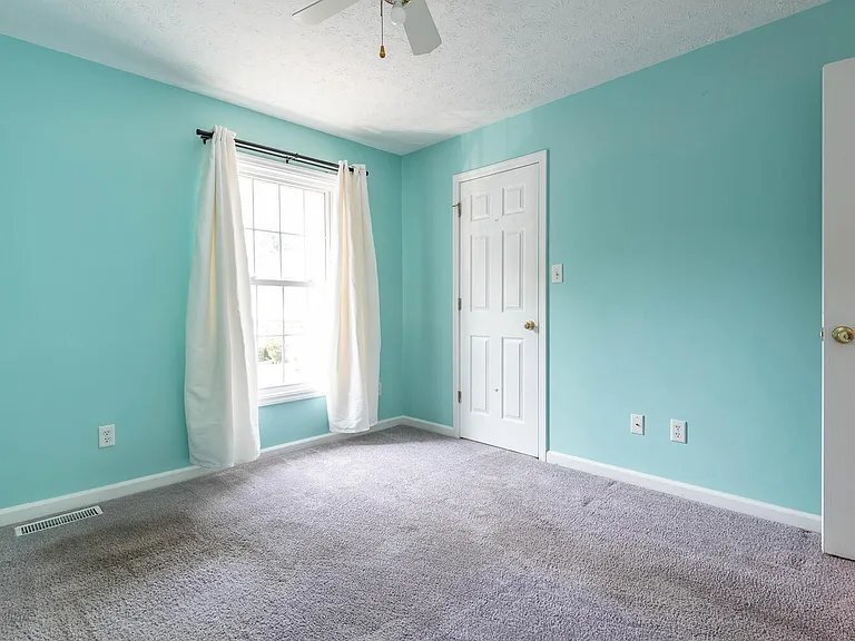 Building Photo - 731 E Sherwood Hills Dr