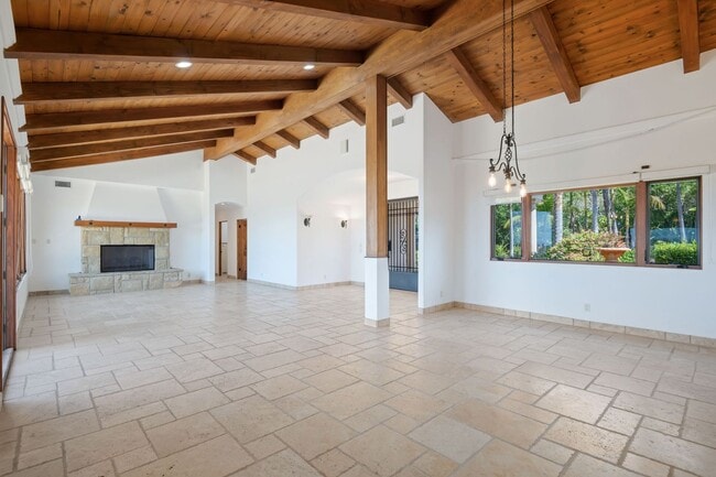 Building Photo - Montecito Property with a View and a Pool ...