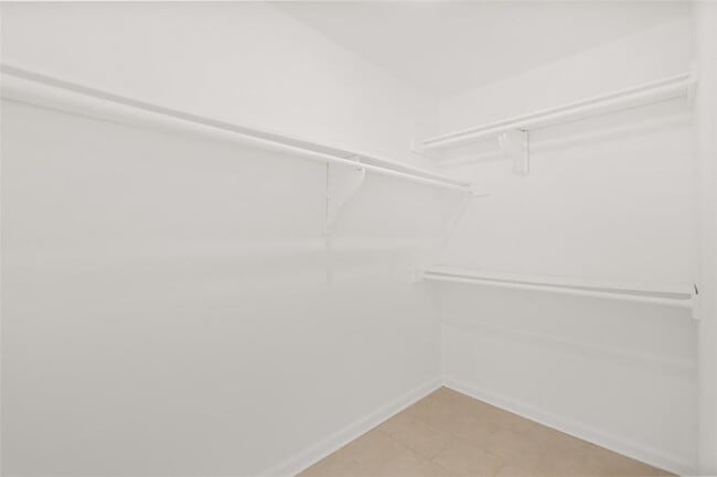 Building Photo - 3371 Continental Dr