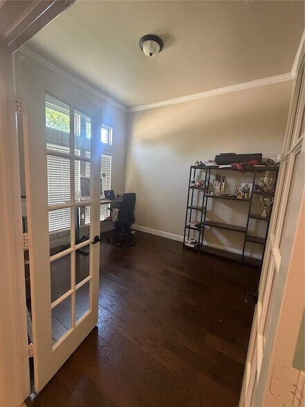 Building Photo - 10700 Lariat Trail Dr