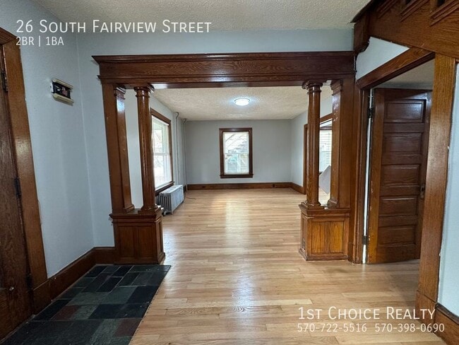 Building Photo - 26 S Fairview St
