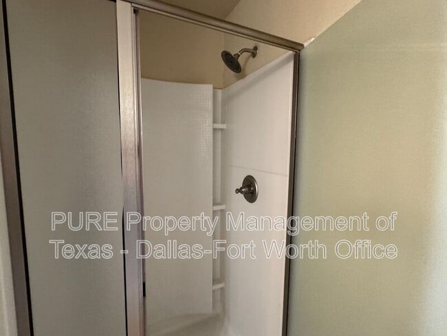 Building Photo - 7318 Mistletoe Trail