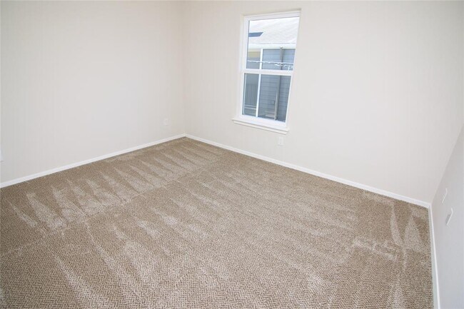 Building Photo - 12039 Clifton Oaks Dr