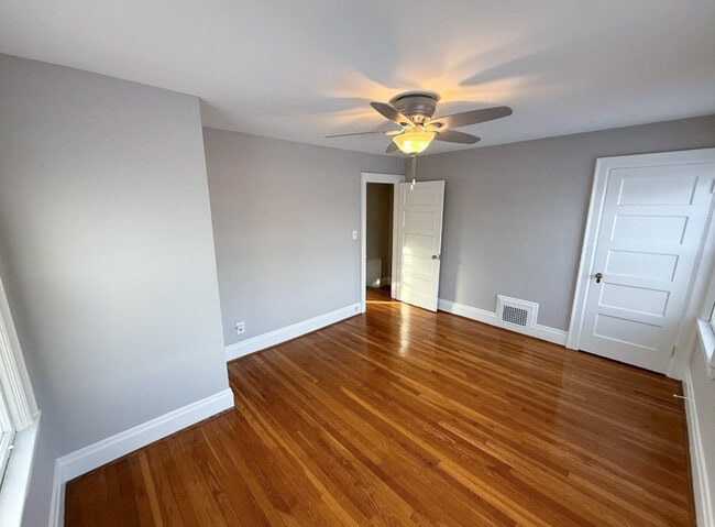 Building Photo - 3919 Beech St