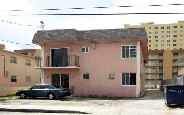 Building Photo - 1252 NW 3rd St