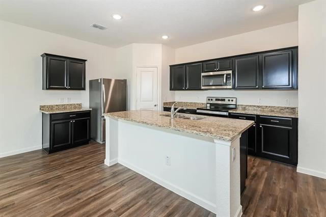 Building Photo - 6021 Mojave Dr