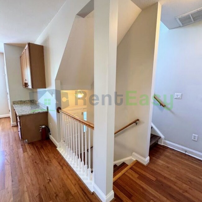 Building Photo - 4405 Harlesden Dr