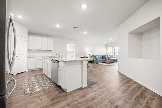 Building Photo - Lease Home in Comal County is Ready for Im...