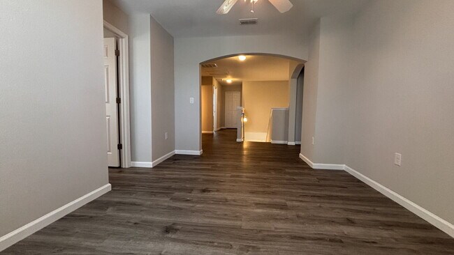 Building Photo - 1309 Corbett Ln