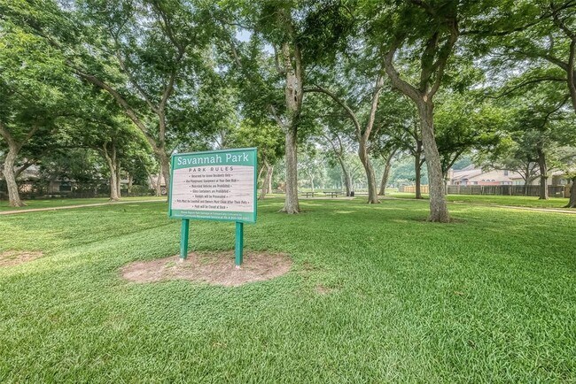 Building Photo - 1618 Savannah Dr