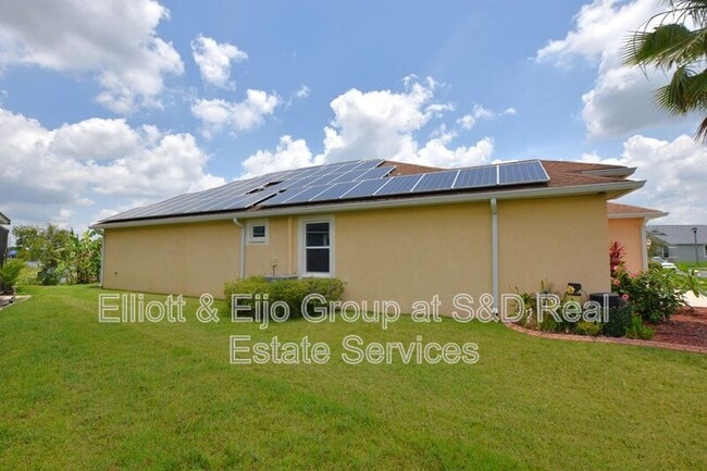 Building Photo - 5632 Aral Dr