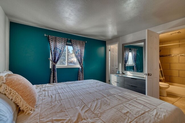 Building Photo - Charming 4 Bed 2 Bath Home in 80917!!!
