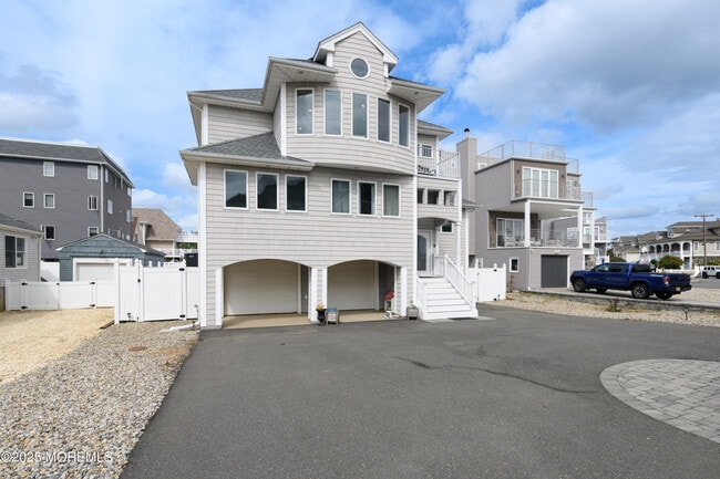 Building Photo - 42 Bay Breeze Dr