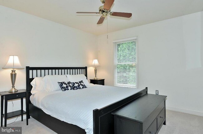 Building Photo - 7509 Mullingar Ct