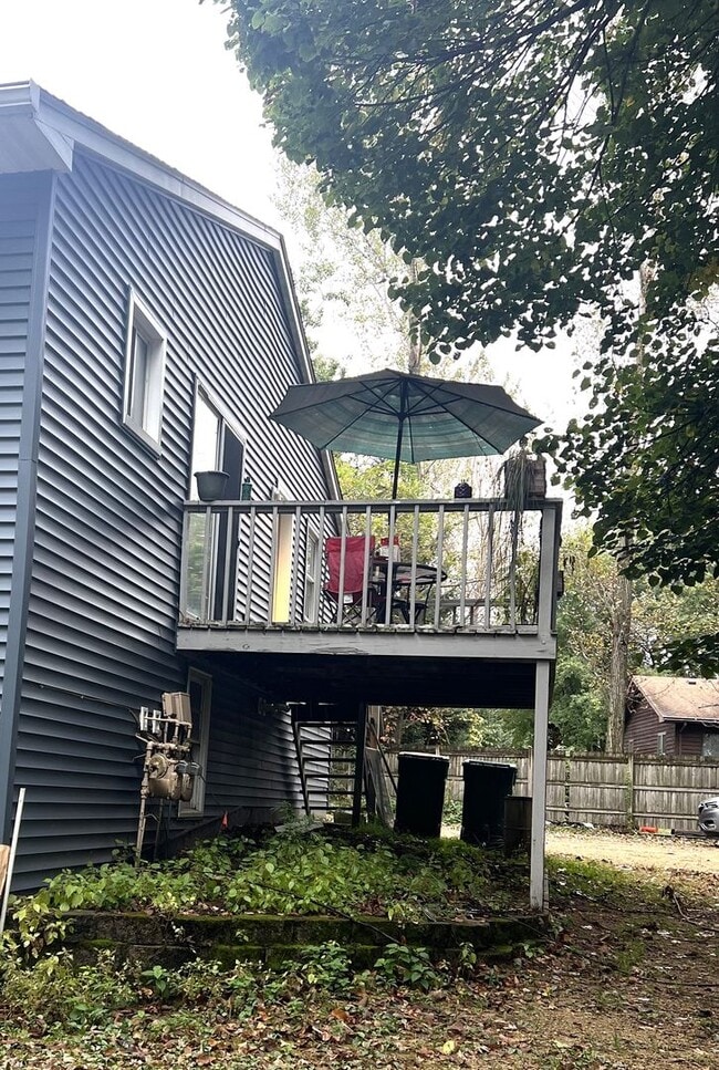 Building Photo - Welcome to Lyd Townhomes — Your Peaceful R...