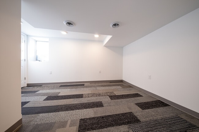 Building Photo - 6045 3rd Ave S