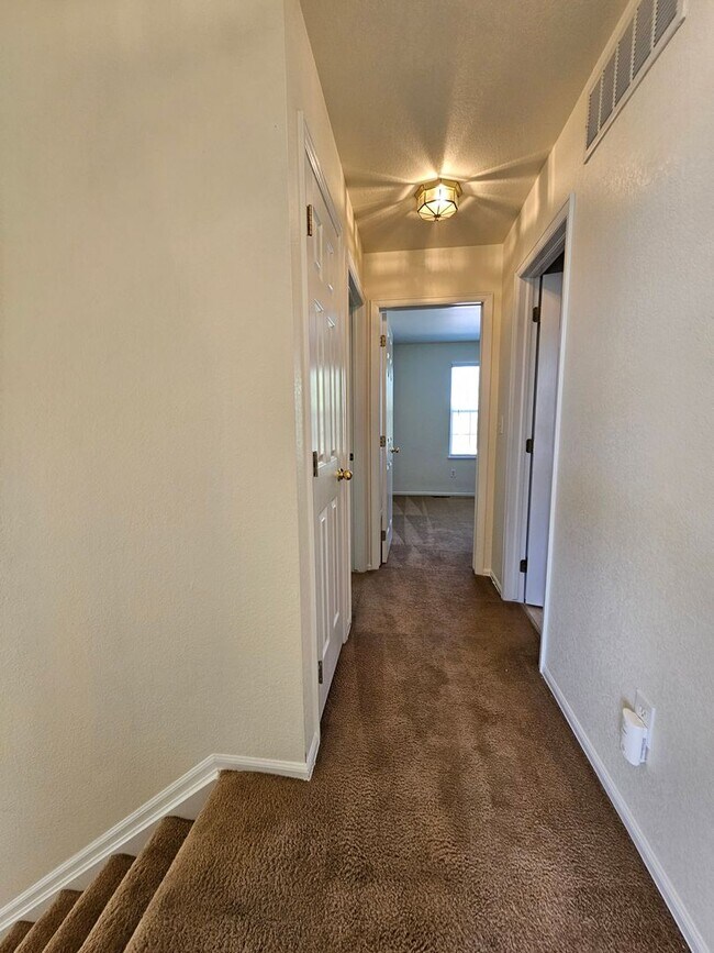 Building Photo - Single Family Home with Large Backyard