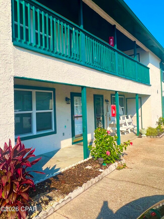 Building Photo - 7813 N Lagoon Dr