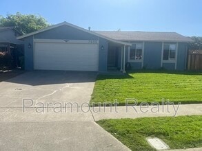 Building Photo - 7698 Redbud Ct