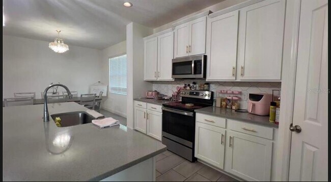 Building Photo - 5058 Down Ct