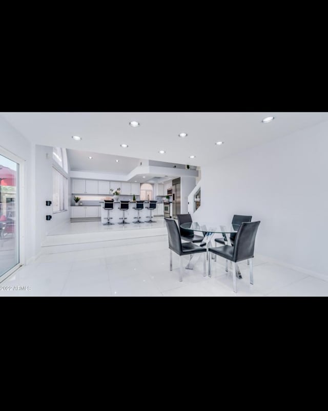 Building Photo - 11056 W Lane Ave