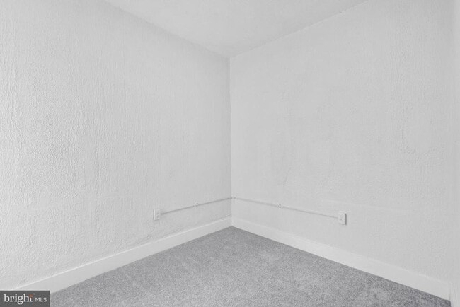 Building Photo - 2423 N Bouvier St