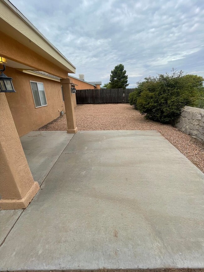 Building Photo - Cozy 3 Bedroom/2 Bath Home in Las Colinas