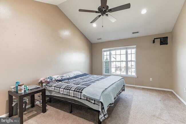 Building Photo - 123 Westbrook Dr