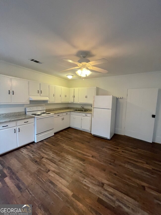 Building Photo - 506 Tanner St