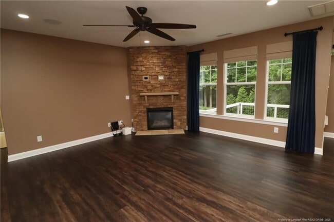 Building Photo - 1585 Tice Hurst Ln