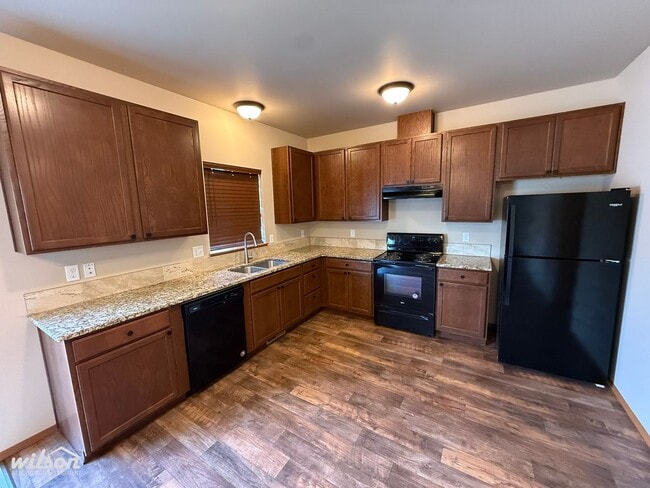 Building Photo - 710 N 29th Ave