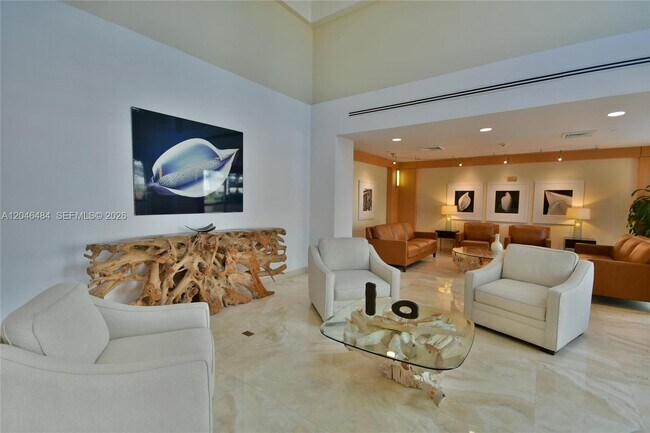 Building Photo - 2080 S Ocean Dr