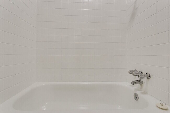 Building Photo - $775 - 2BR Priced as a 1BR! + $99 Move in Special!