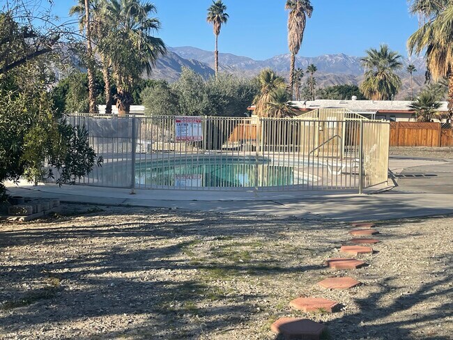 Community pool - 42551 Audrey Cir