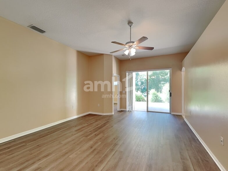 Building Photo - 30450 Wrencrest Dr