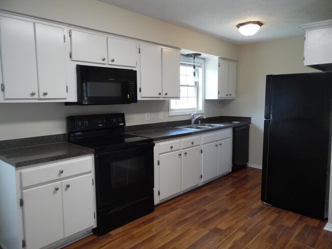 Building Photo - 1391 Stephen Foster Dr