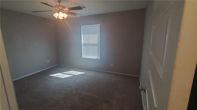 Building Photo - 1242 N Sicily Ln